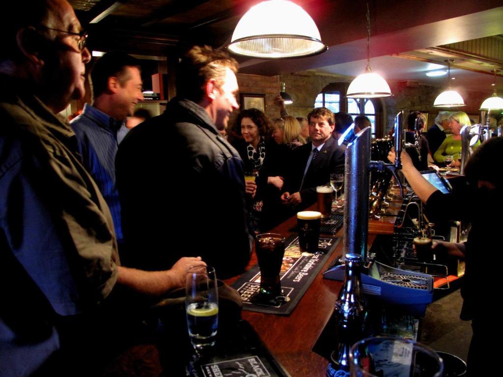 Aysgarth Falls Hotel & Restaurant Esterno foto